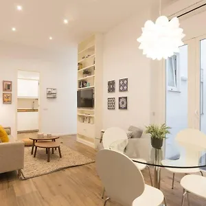 https://keyfamily-new-nordic-apartment-center-and-near-the.es-andalucia.com