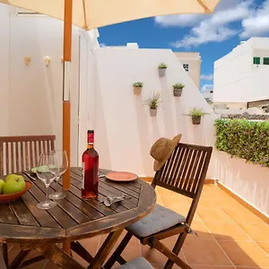https://ginesa.in-canary-islands.com